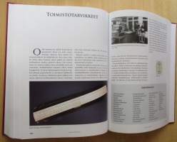 Suuri Keräilykirja ( Tekijän Signeeraus ja päiväys )