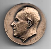 Kyöväjä  (Gudmar Olovson) taidemitali 60 mm