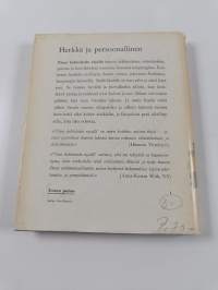Pieni kehtolaulu rajalla