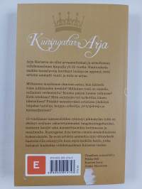 Kuningatar Arja : ammattina artisti