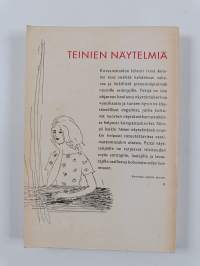 Teinien näytelmiä (signeerattu, tekijän omiste)