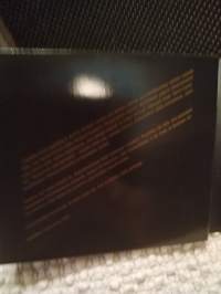 3 CD:n paketti, Kotiteollisuus kokoelma albumi 1996-2007 Murheen mailla
