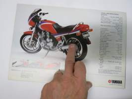 Yamaha XJ900 moottoripyörä -myyntiesite, engalnninkielinen