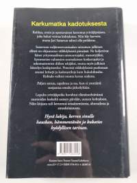 Välähdyksiä pimeässä ja pimeitä välähdyksiä