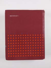 New Model English-Thai / Thai-English Dictionary
