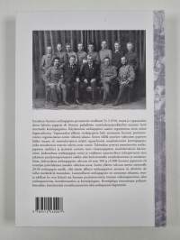 Suomen sotilaspapisto 100 vuotta : itsenäisen Suomen puolustusvoimien kirkollinen työ vuosina 1918-2018 - Itsenäisen Suomen puolustusvoimien kirkollinen työ vuosi...