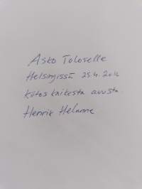 Kaikki alkoi jatasta : jatta ja pepe helanteen taival muotovalokuvaamisen ja elokuvien parissa (signeerattu)