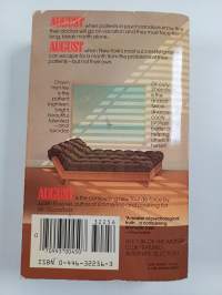 August : A Novel