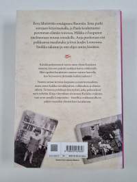 Kahvia ja karjalanpiirakoita (signeerattu)