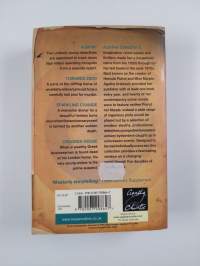 1940s omnibus : N or M? ; Towards zero ; Sparkling cyanide ; Crooked house (Yhteisnide)