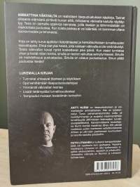 Ammattina väkivalta - käsikirja katuväkivaltaa vastaan