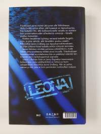 Leona 3-kirjaa: Kortit on jaettu; Tarkoitus pyhittää keinot; Ihmisen hinta
