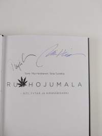 Ruohojumala : äiti, tytär ja kannabisarki (signeerattu)