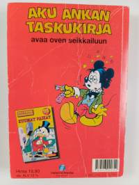 Täältä pesee