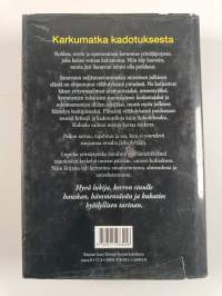 Välähdyksiä pimeässä ja pimeitä välähdyksiä