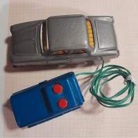Peltinen auto japanilainen
