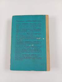 Pojat salapoliiseina