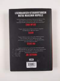 Voittamaton : muistelmat