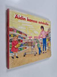 Äidin kanssa ostoksilla