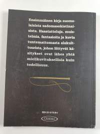 Julmia naisia : sadomasokistinaiset kertovat