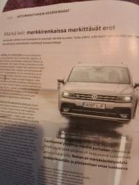 Moottori  n.o 4 / 2023. Autoharrastajien tieto lehti. Tietoa autoista, matkailua kotimaassa ja ulkomailla. Tieolosuhteista ja liikenteestä teillä.. Rengas testejä.