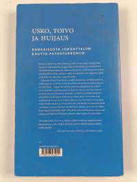 Usko, toivo ja huijaus : rohkaisusta johdattelun kautta psykoterroriin