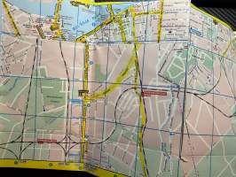 Falk Plan Leningrad 5. Edition 1981 – patentfolded kaupunkikartta (Tallinna, Riika, Vilna, Novgorod)