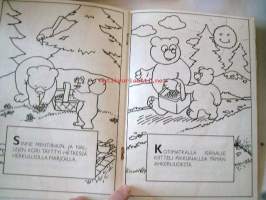 väritä nalle-kirja