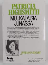 Muukalaisia junassa