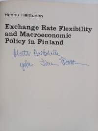 Exchange Rate Flexibility and Macroeconomic Policy in Finland (signeerattu, tekijän omiste)