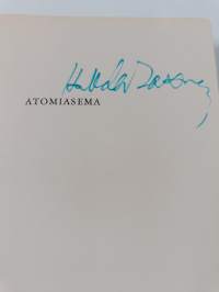 Atomiasema (signeerattu)