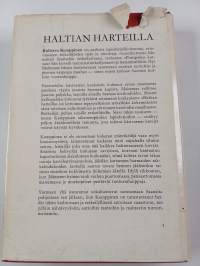Haltian harteilla : kuvia ja retkitarinoita Käsivarren suurtuntureilta