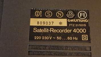 Grundig Satellit Recorder 4000 maailmanradio