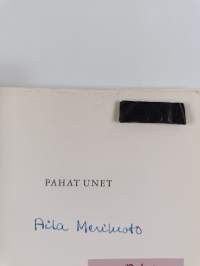 Pahat unet (signeerattu)
