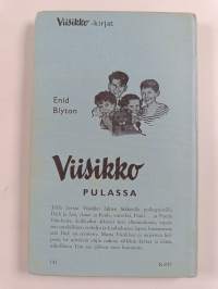 Viisikko pulassa