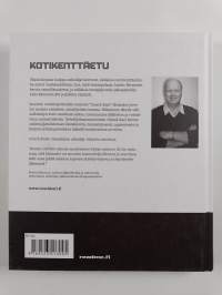 Kotikenttäetu : kirja urheiluperheiden vanhemmille (signeerattu)