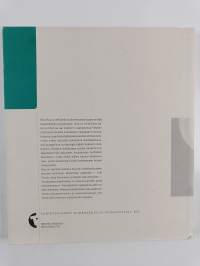 Ruukuntekijästä multimediataiteilijaan : suomalaisen keraamikon ammatillinen ja taiteellinen identiteetti 1902-1995