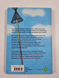Konsta kesälaitumilla