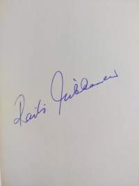 Teatteriin! Ida Aalbergin nuoruus (signeerattu)