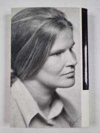 Kymmenen keltaista ruusua