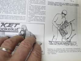 Mottimestari  nr 3 1971 - moottorisahamiesten ammattilehti, Työpenkkimenetelmää, Turvallisuusohhjeita, Raket suojasaapas,  Raket 50 moottorisaha, Raket öljyt...