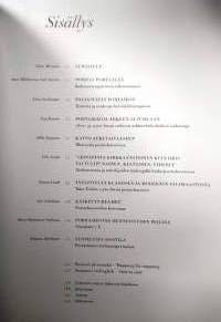 Porrashuoneet Helsinkiläisten porrashuoneita 1800-luvulta 1940-luvulle