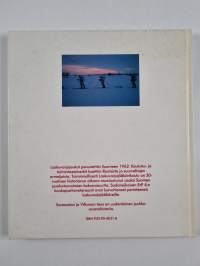 Laskuvarjojääkärit : Laskuvarjojääkärikoulu (LjK) 1962-1992