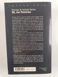 Trente huit, rue Petrovka