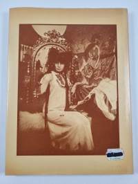 Alphonse Mucha photographs