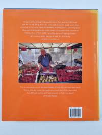 Paris in a Basket : Markets, the Food and the People
