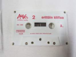 Auvo. (Vesku Loiri) 2. Erittäin kliffaa - vielä kliffempaa - Mk 1286 C-kasetti