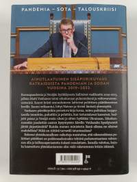 Kriisien keskellä (signeerattu, tekijän omiste)
