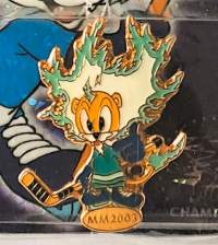 Kisapinssi keräilykortilla MM 2003 IIHF Finland alkuperäisessä avaamattomassa pakkauksessa  pinssi rintamerkki
