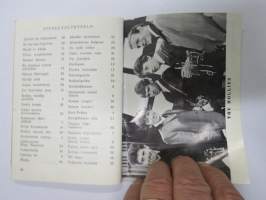 Toivelauluja 70, sis. mm. kuvat; Kristina Hautala, Sonny ja Cher, Johnny, Dusty Springfield, Matti Heinivaho, Hollies, kappalenimet / sisältöä kuvattuna